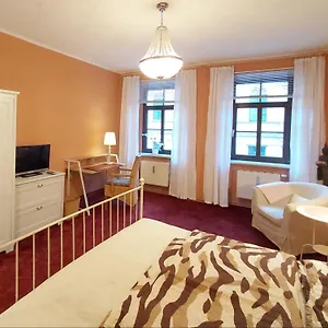 City-ferienwohnungen-dresden - Zentral Gelegen Im Haus Louisenstrasse 11 - Dresden-neustadt Appartement Dresden